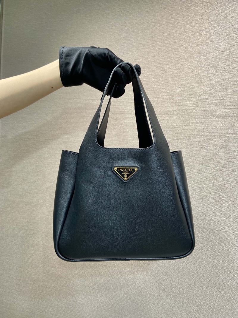 Pra*a bucket bags
